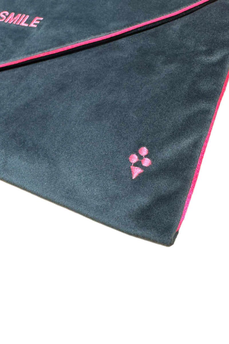 VELVET ENVELOPE BAG SMILE