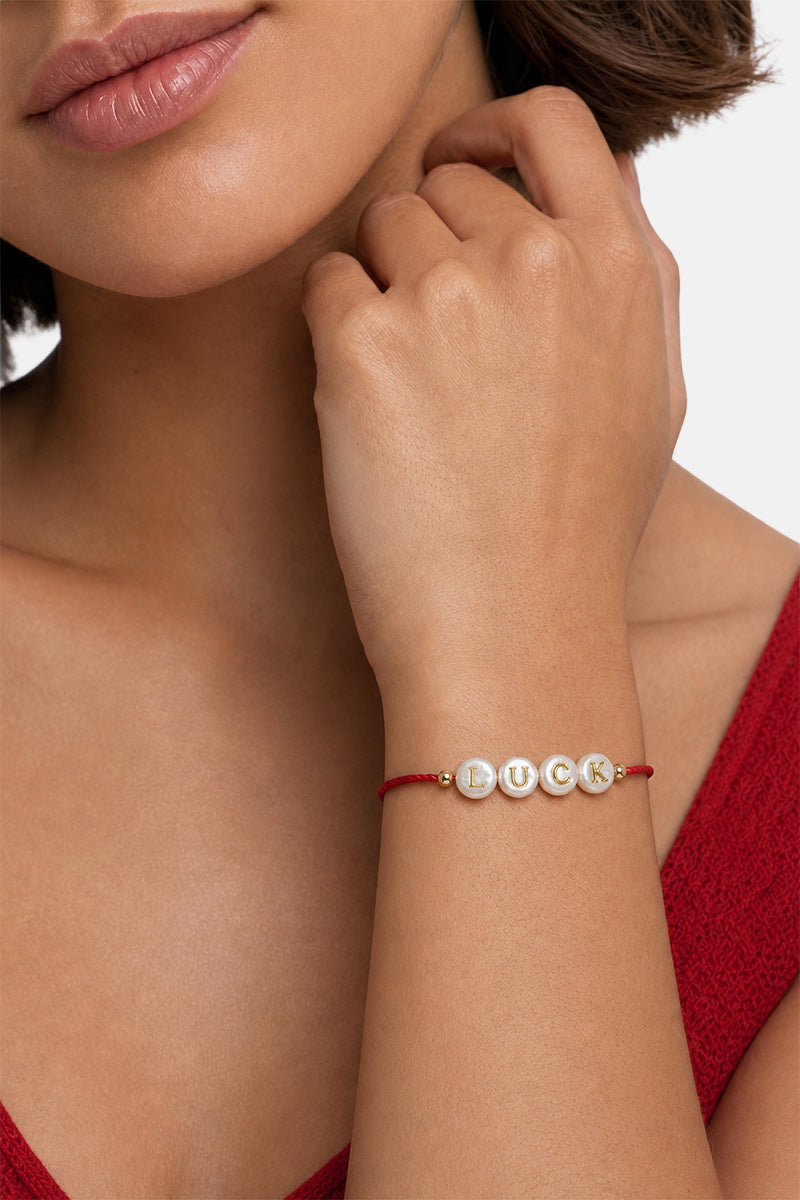 SHELL LETTER LUCK BRACELET